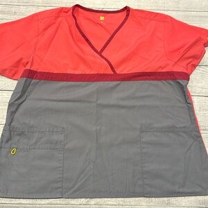 Women’s nurses scrub top size XL